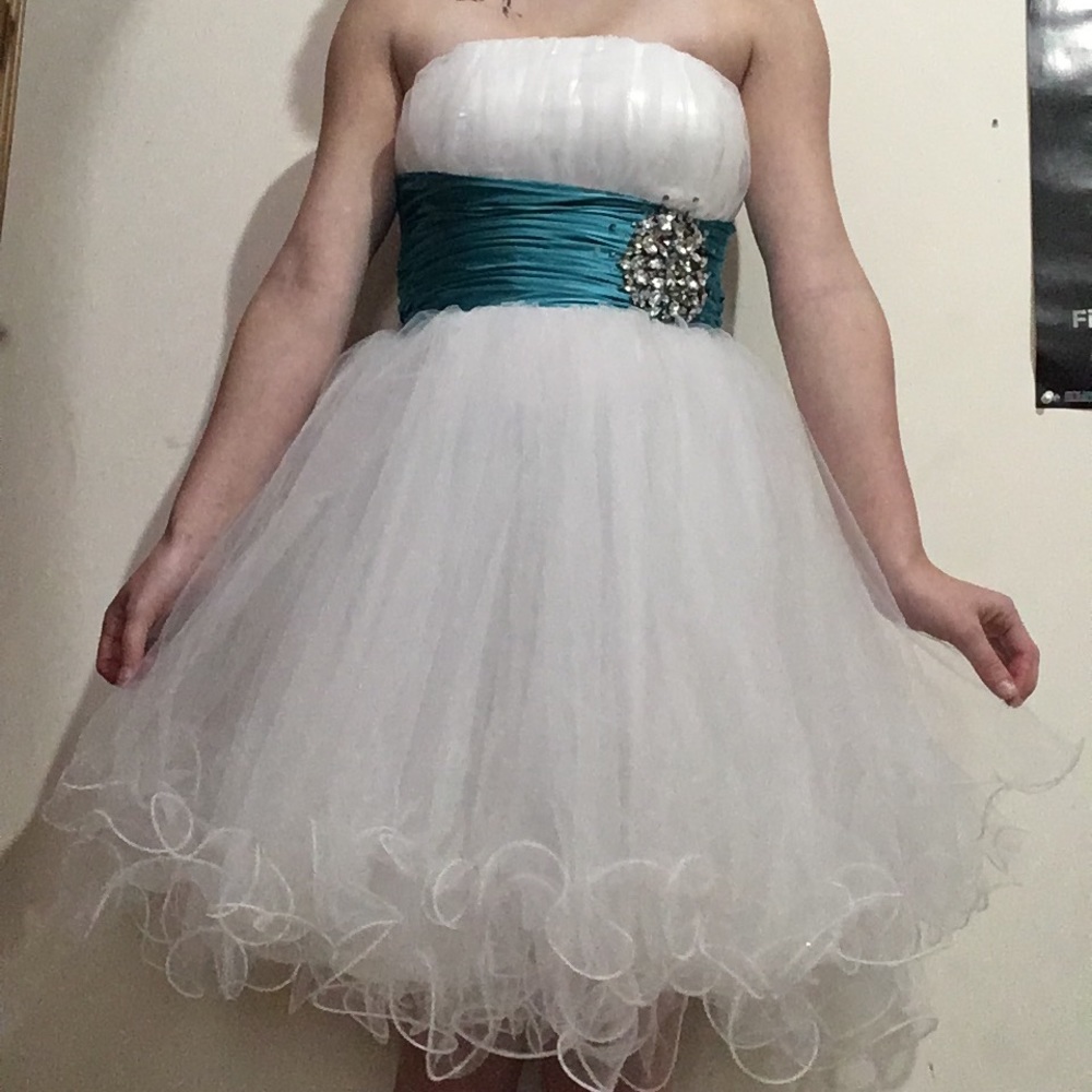 STRAPLESS DRESS | SIZE 0 - Picture 2 of 4